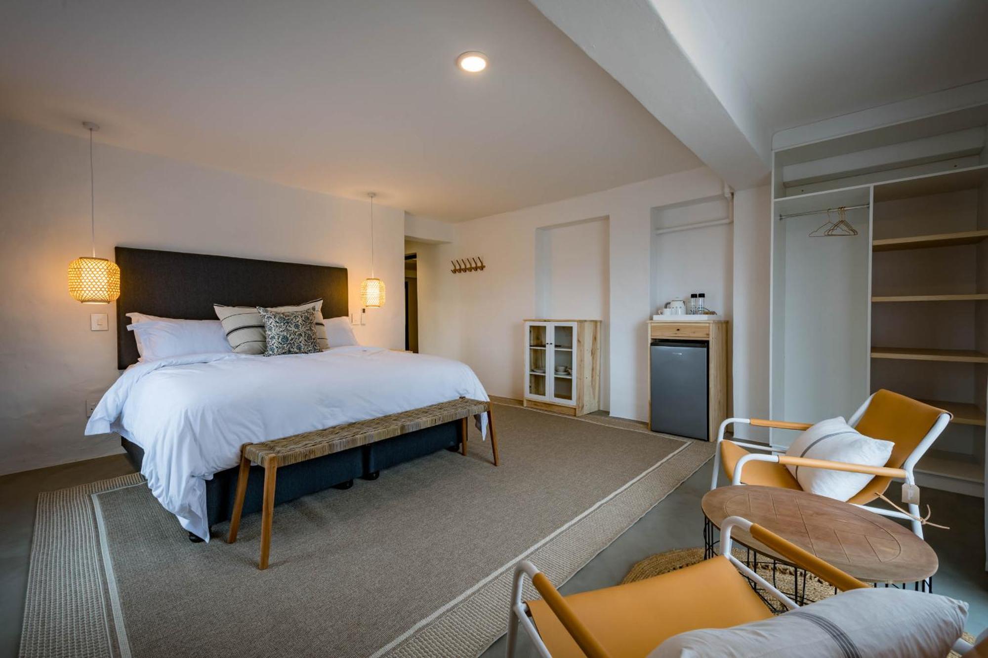 Eleven Hotel Plettenberg Bay Bagian luar foto