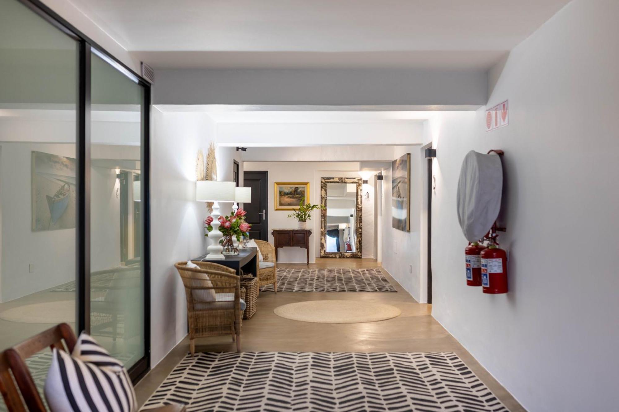 Eleven Hotel Plettenberg Bay Bagian luar foto